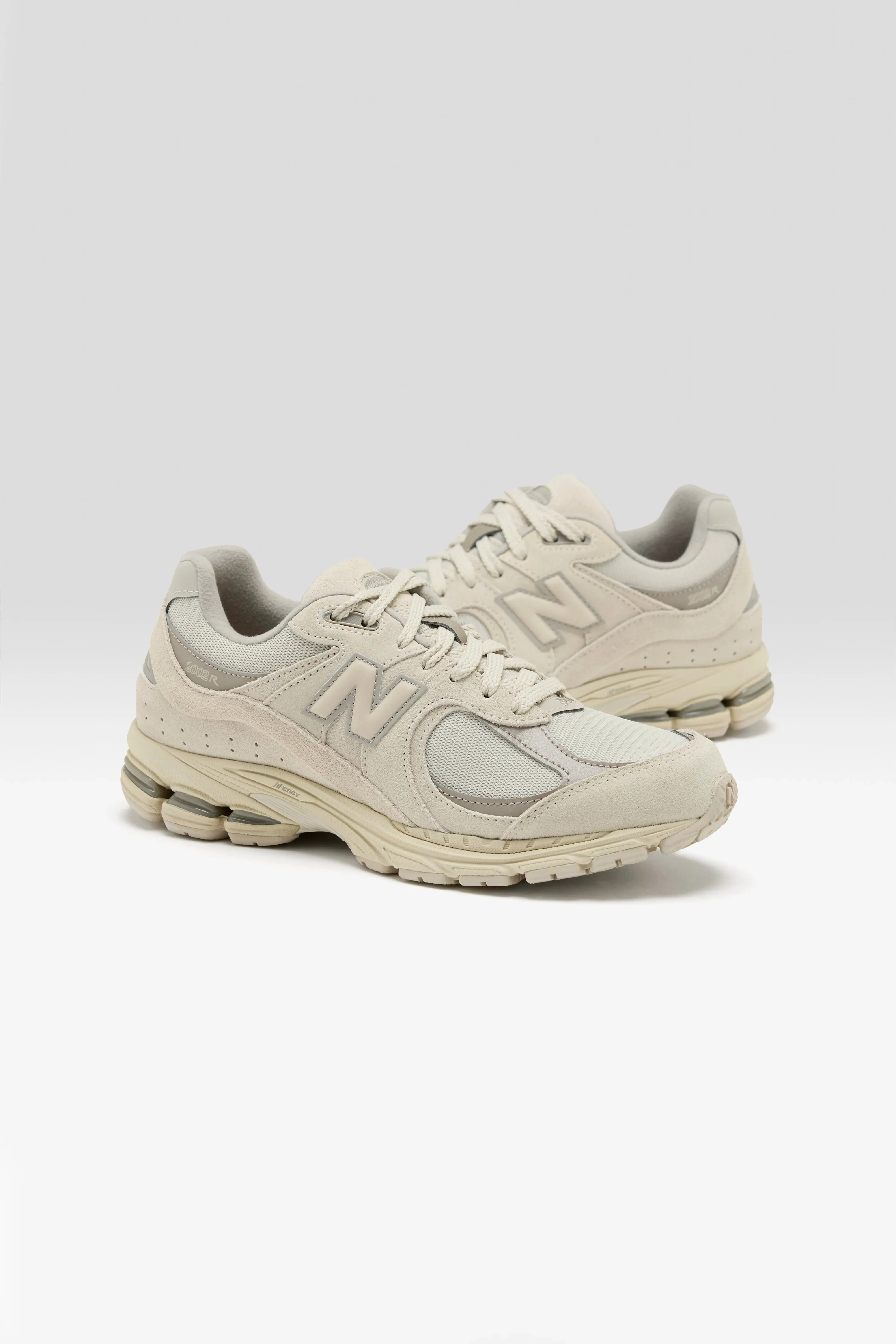 2002R for Women (251 / W / OFF WHITE)