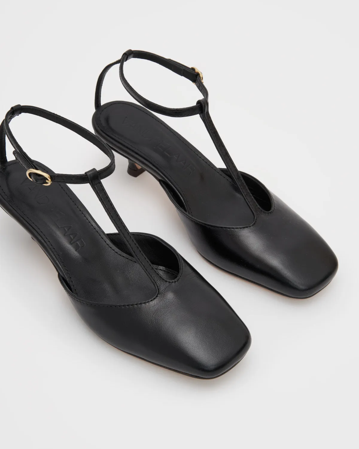 Constance Pump, Black Leather