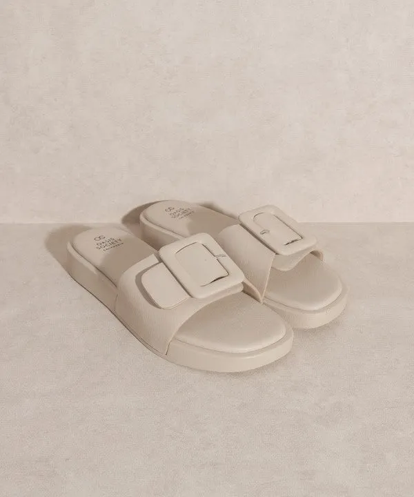 Daisy Big Buckle Slide