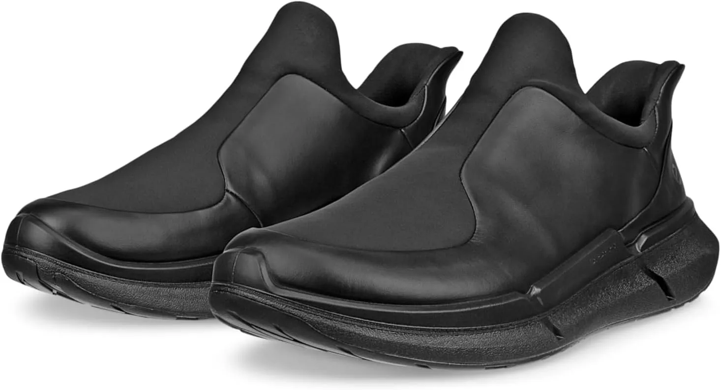 ECCO Women's Biom 2.2 Traveler Slip on Sneaker