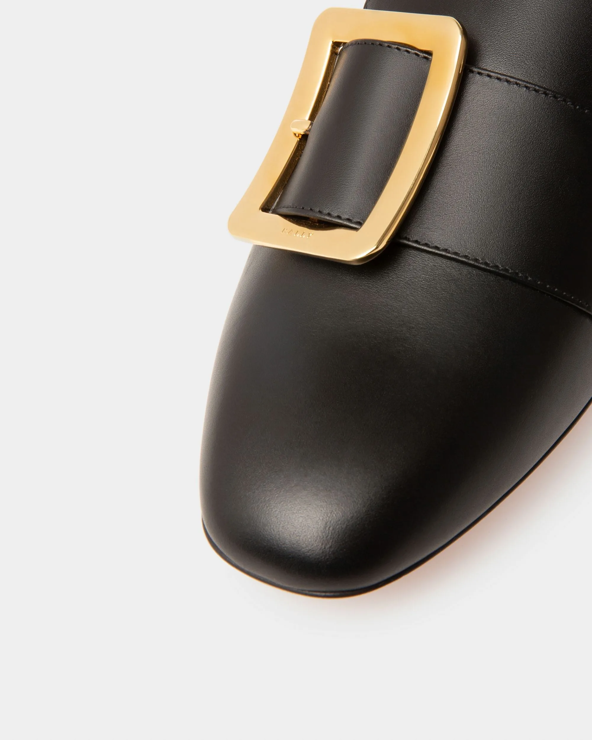 Janelle Leather Pumps In Black