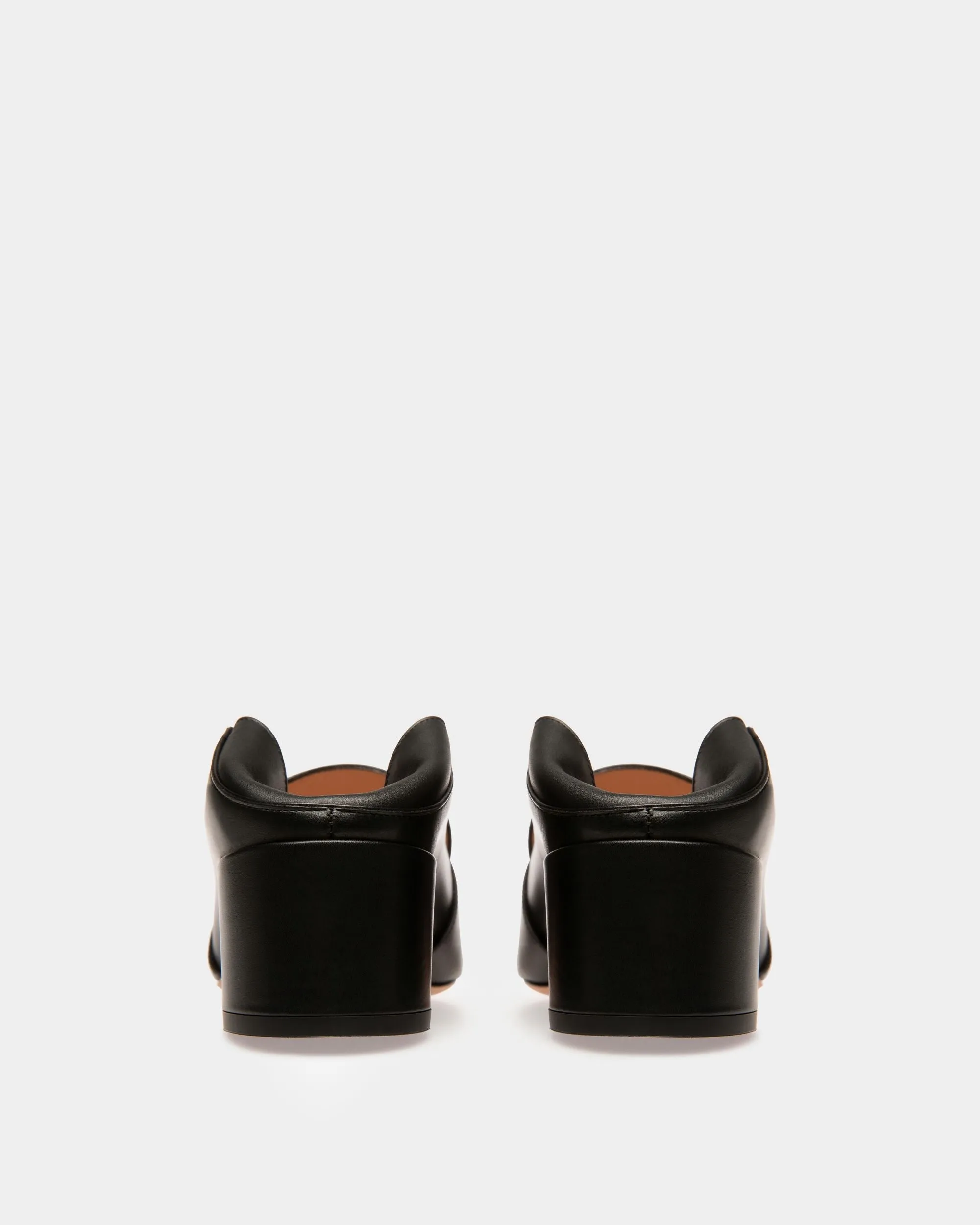 Janelle Leather Pumps In Black