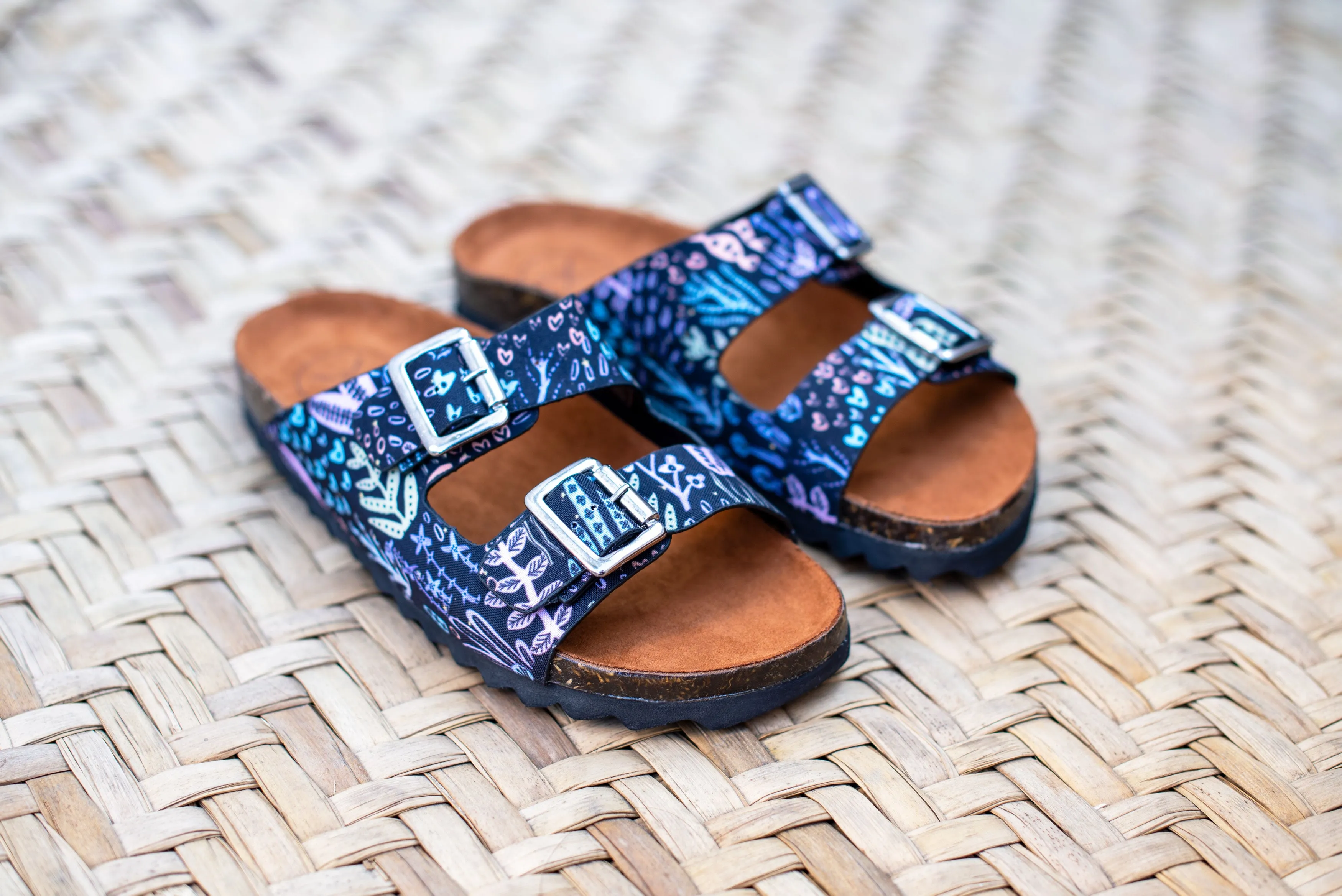 Loomi Buckle Sandal