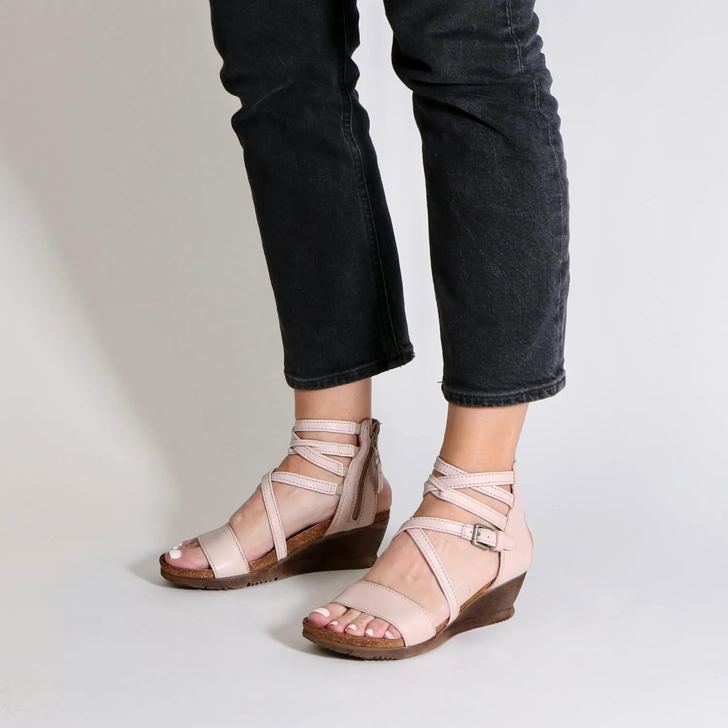 Miz Mooz Women's Shay Wedge Sandal