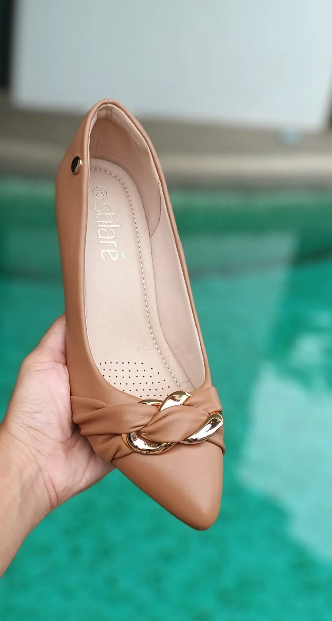 Stilaré  Maya Buckle Pump Heels