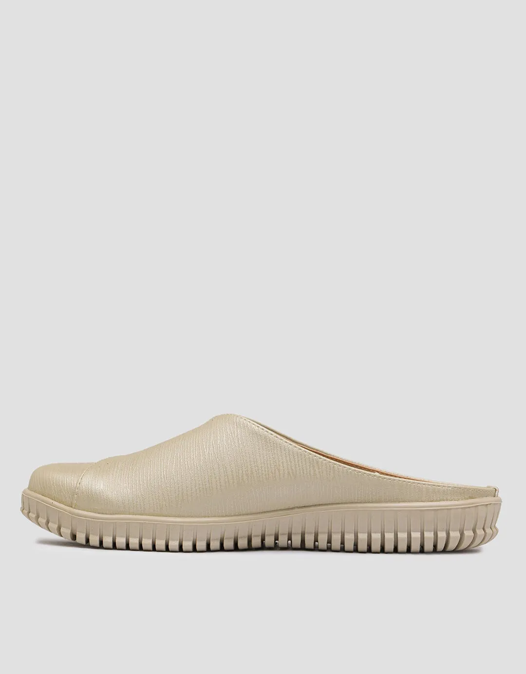 Triset Sandal Bustong Wanita