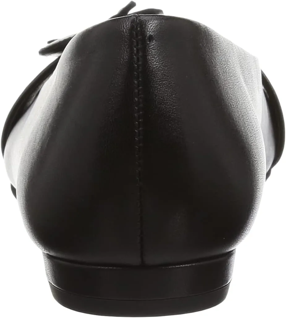 Women's Buckle Motif Cutter Pump